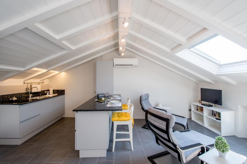 Il Pontile Apartment Беладжо Екстериор снимка