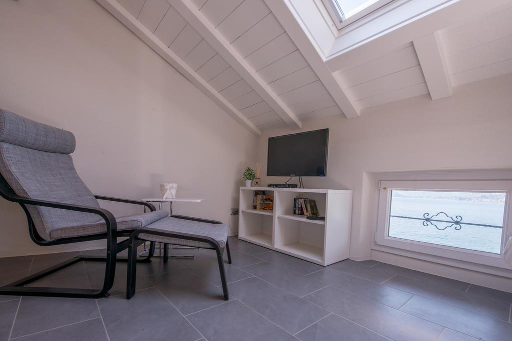 Il Pontile Apartment Беладжо Екстериор снимка